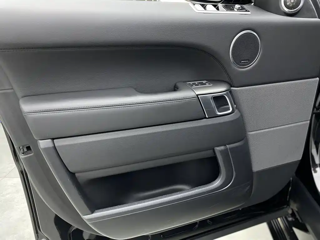 Land Rover Sport — миниатюра 12