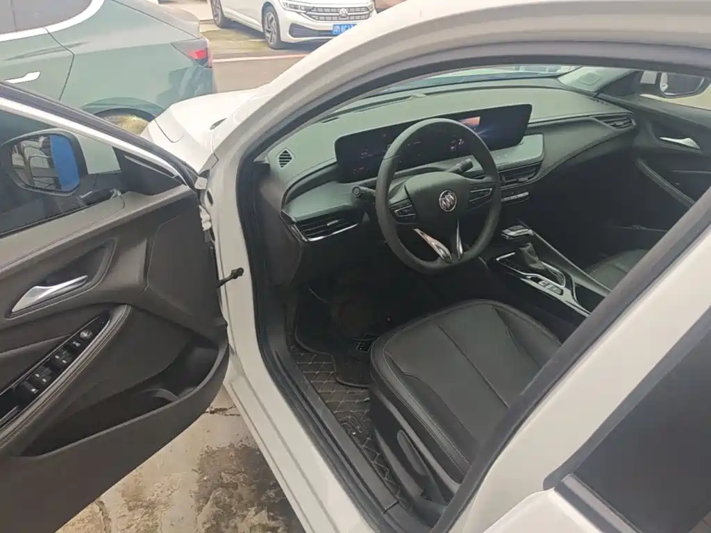 Buick Verano — миниатюра 16