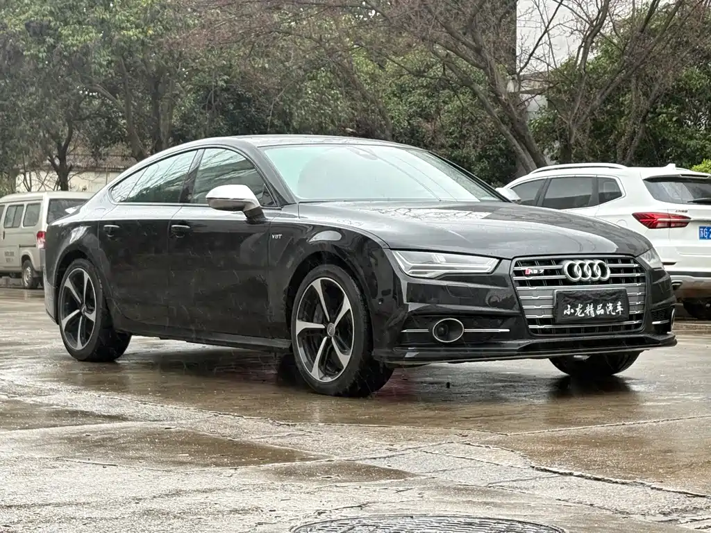 AUDI S7