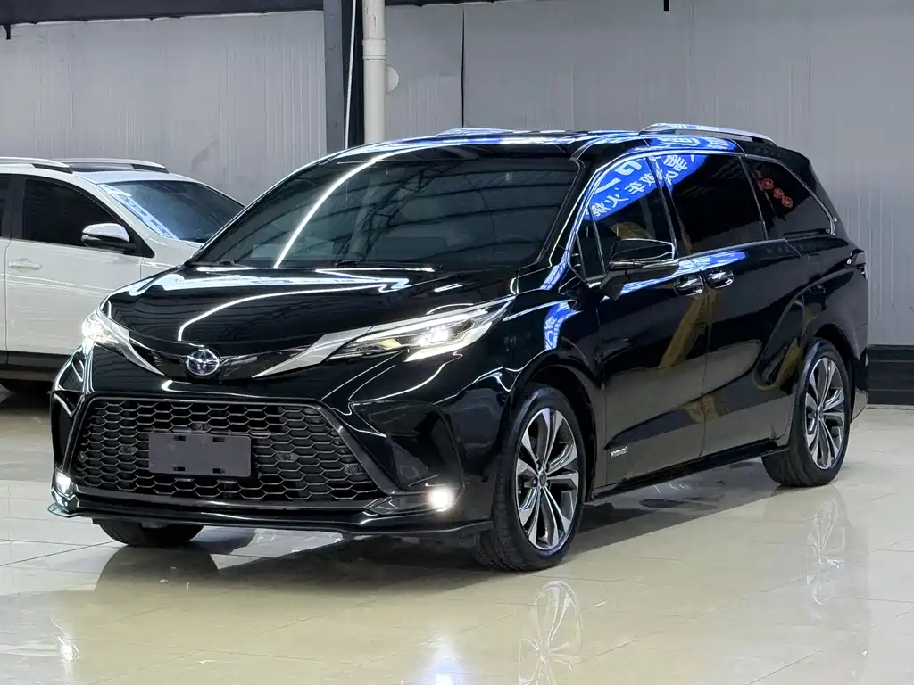 Toyota Granvia 2023