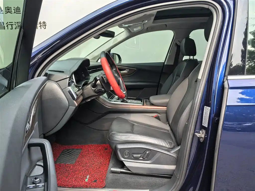 Audi Q7 — миниатюра 13