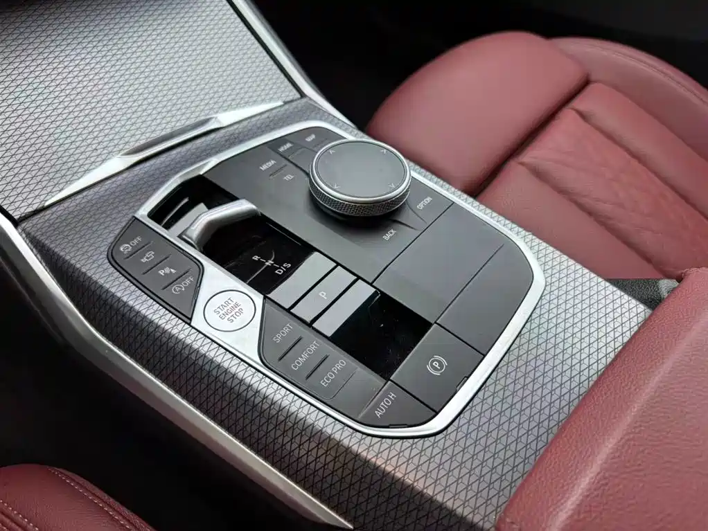 BMW 3 Series — миниатюра 11