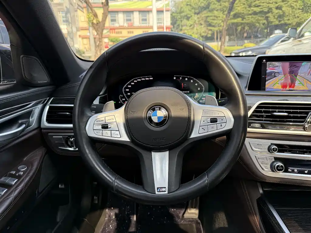 BMW 7 SERIES