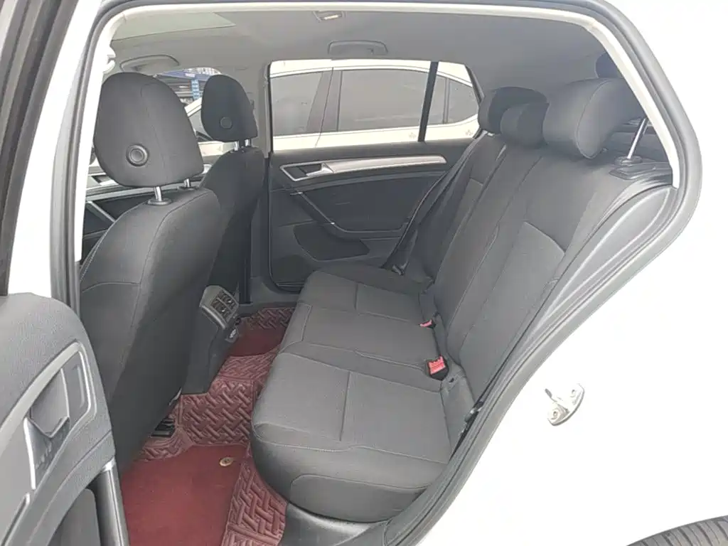 Volkswagen Golf — миниатюра 17