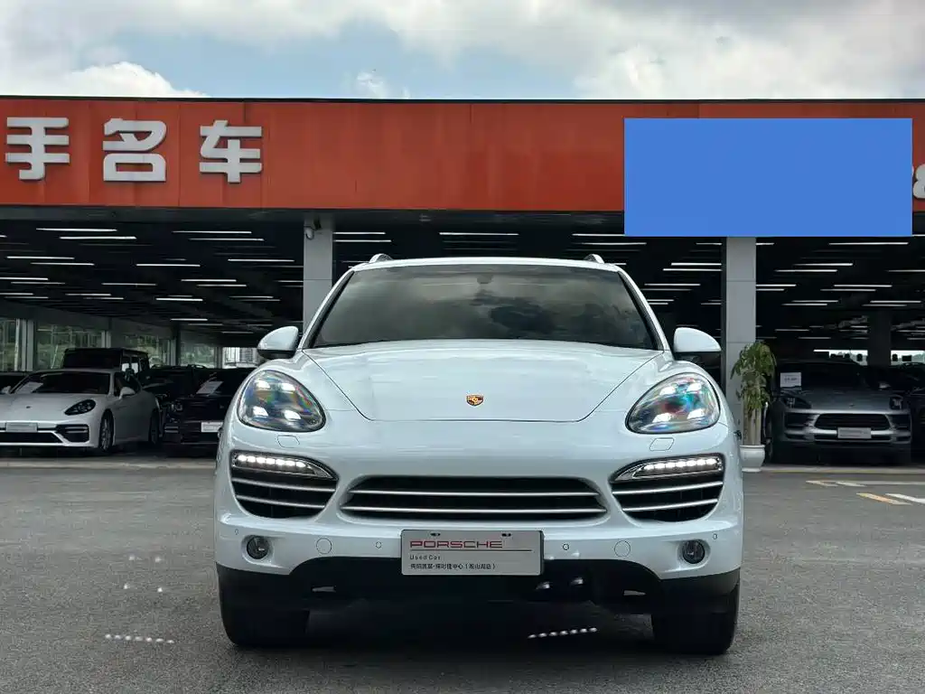 Porsche Cayenne 2014 Cayenne Platinum Edition 3.0T