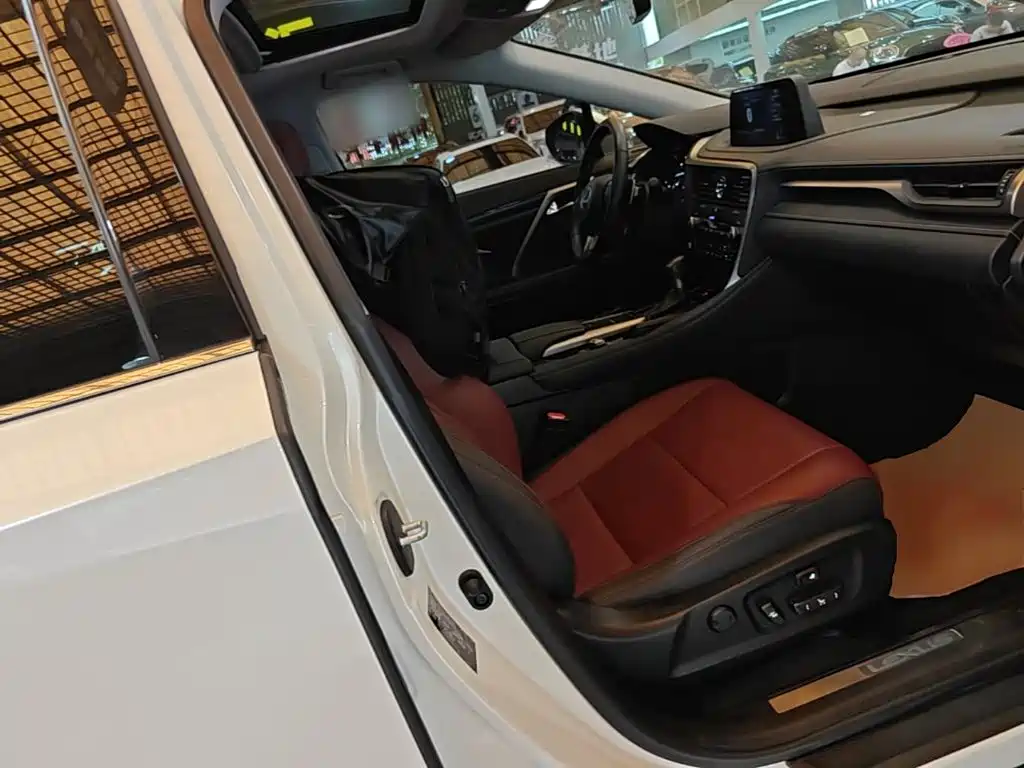 Lexus RX — миниатюра 25