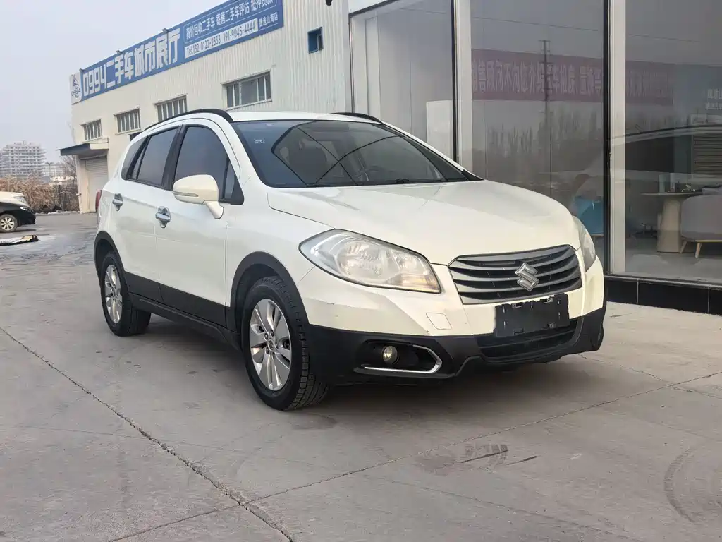 Suzuki S-Cross 2016