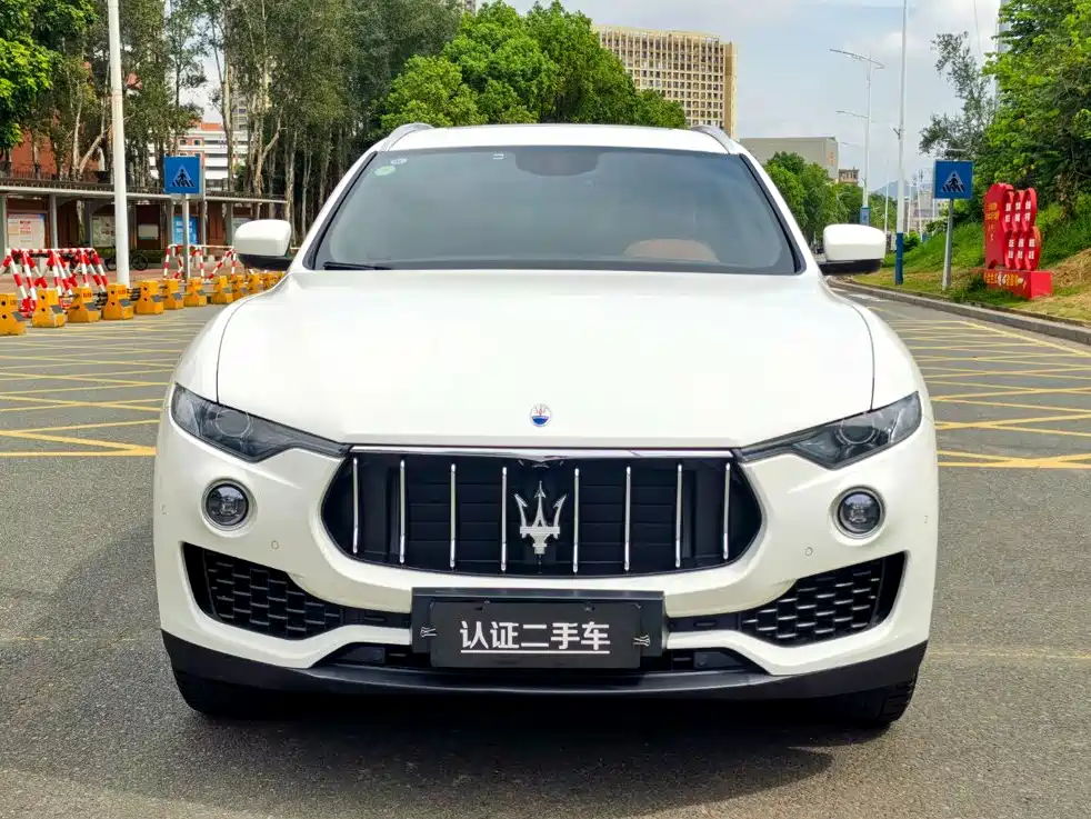 Maserati Levante — миниатюра 2