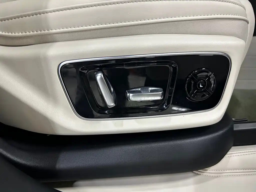 Li Auto Li L7 — миниатюра 10