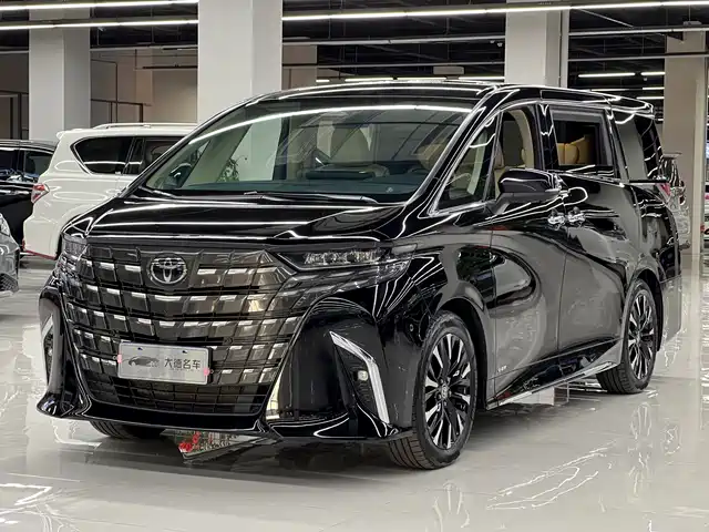 TOYOTA ELFA 2024