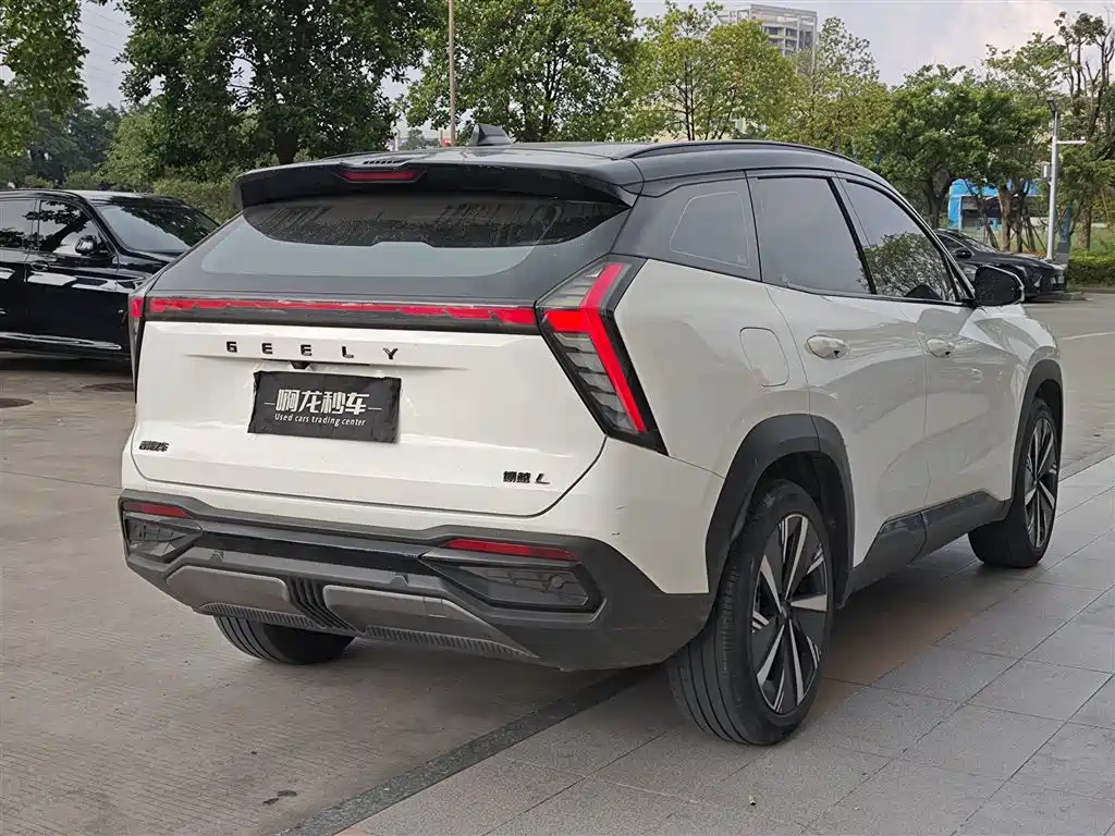 Geely Boyue L — миниатюра 9