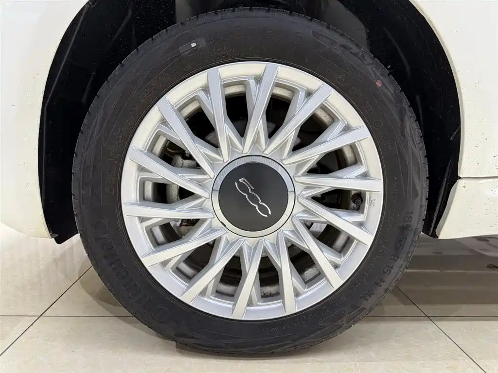 Fiat 500 2023 1.4L AT