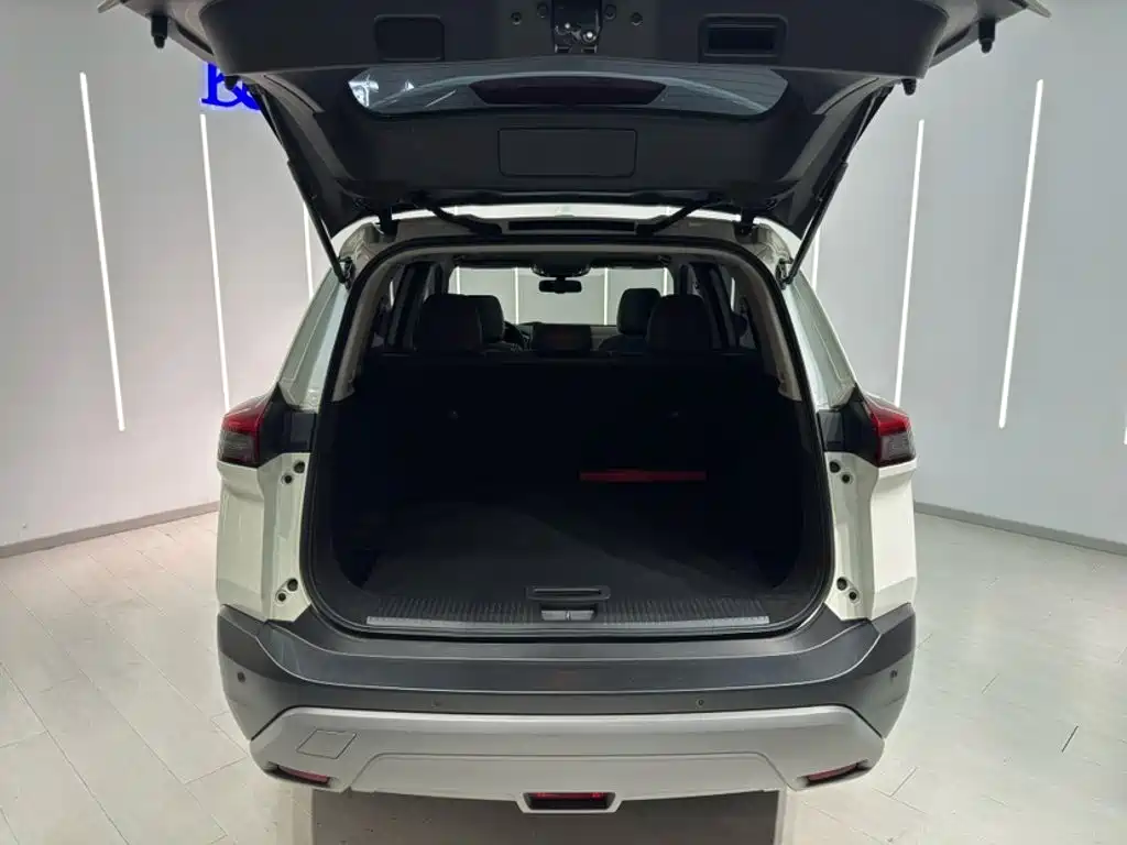Nissan X-Trail — миниатюра 2
