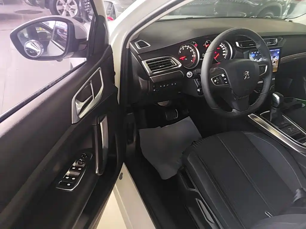 Peugeot 408 — миниатюра 16