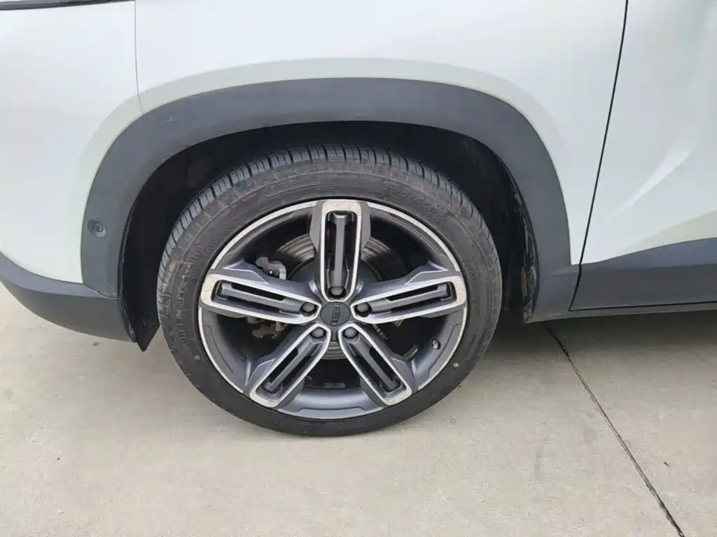 Geely Icon — миниатюра 23