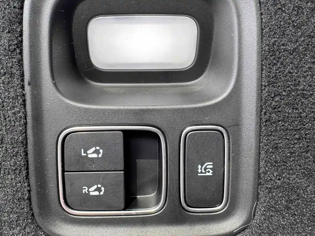 Li Auto Li L9 — миниатюра 23
