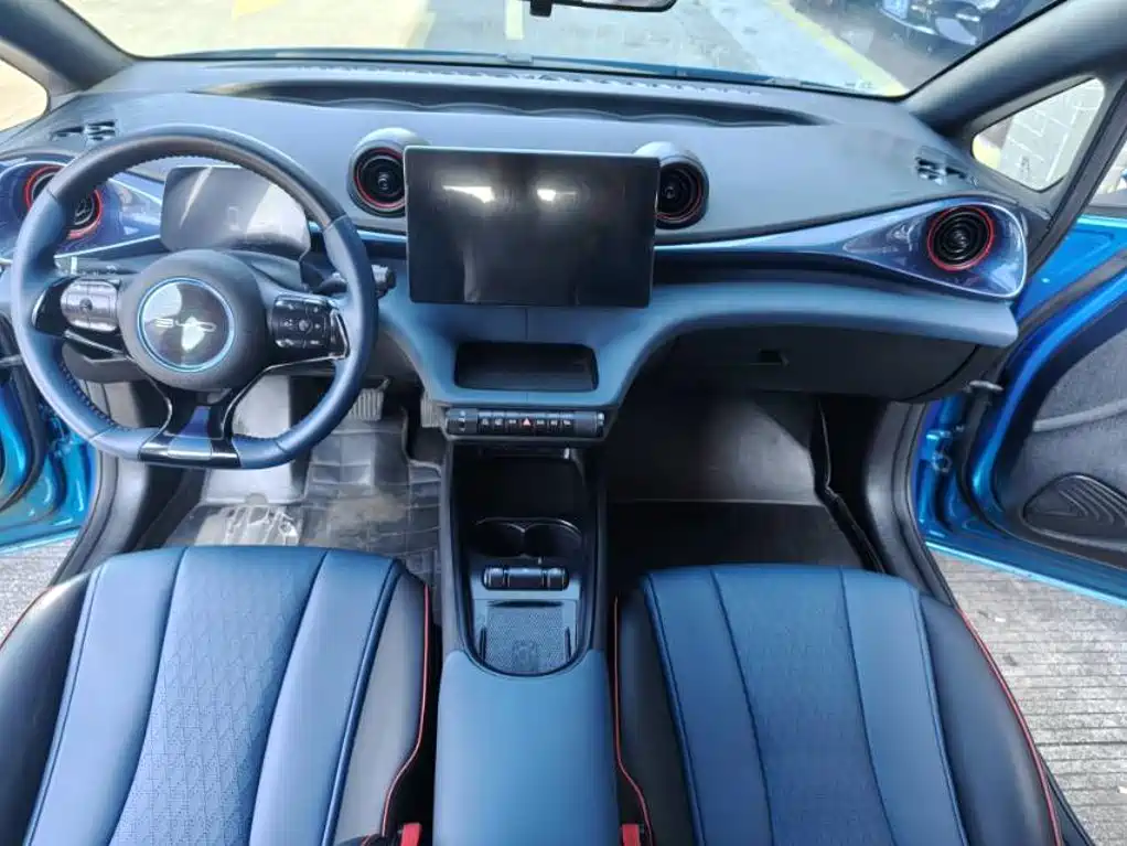 BYD Dolphin — миниатюра 11