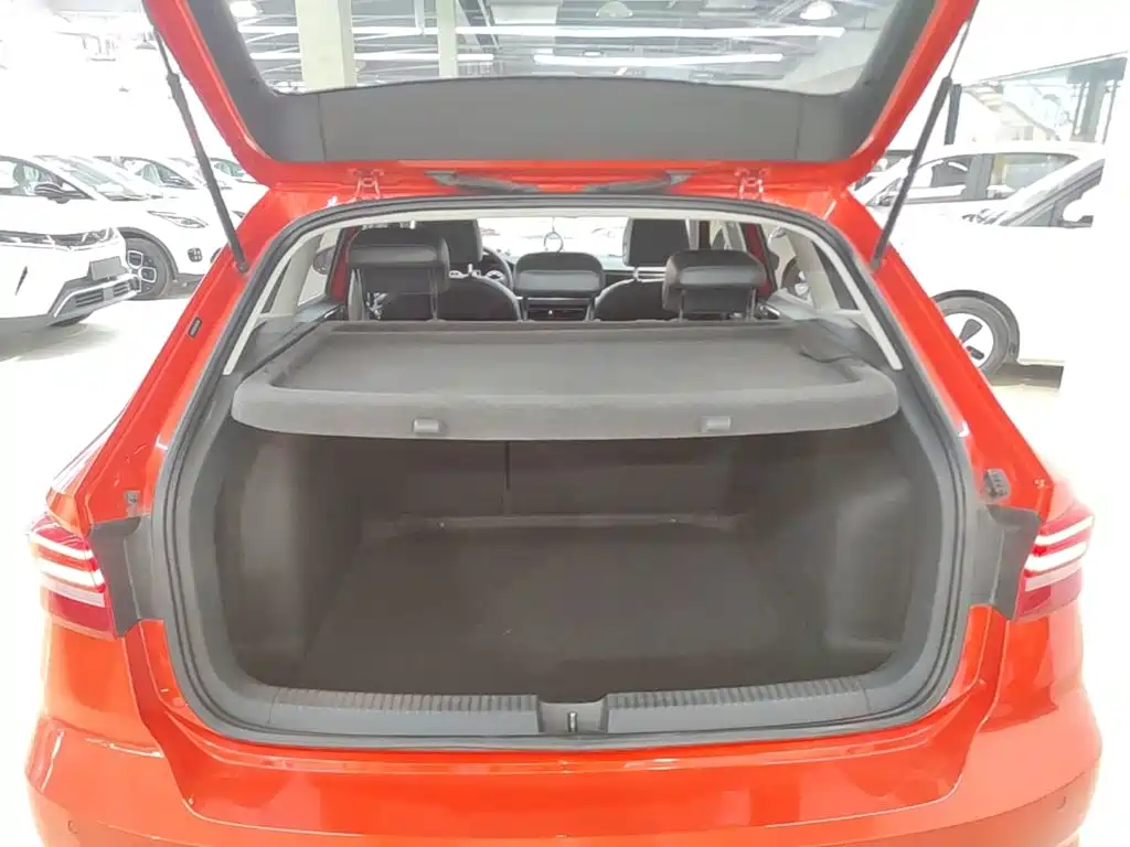 Volkswagen Lavida — миниатюра 19