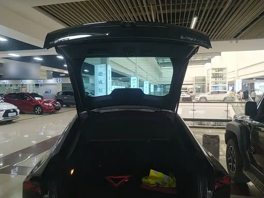 Changan UNI-V iDD — миниатюра 19