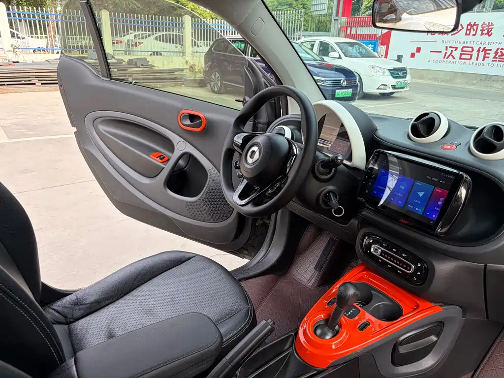 Smart fortwo 2015 1.0L 52