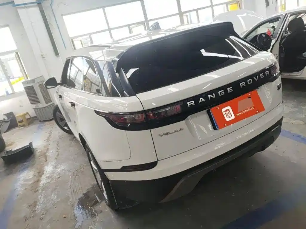 Land Rover Velar — миниатюра 9