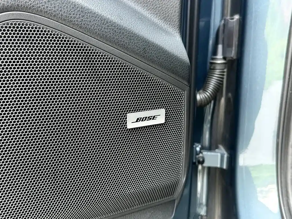 Porsche Cayenne — миниатюра 15