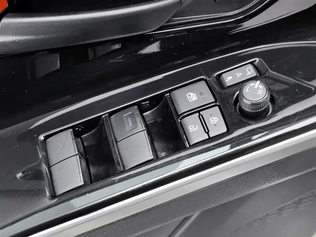 TOYOTA PLATINUM WISDOM 4X