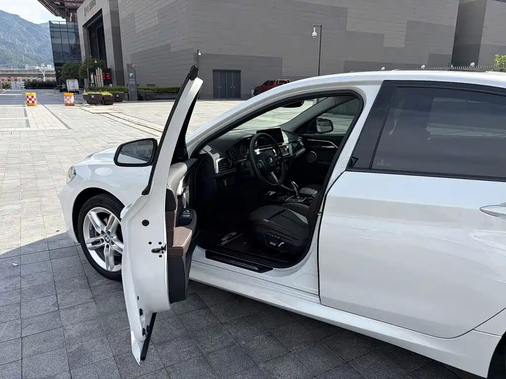 BMW 1 Series — фото 11