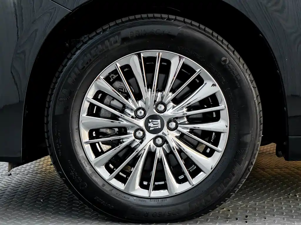 Toyota Vellfire — миниатюра 10