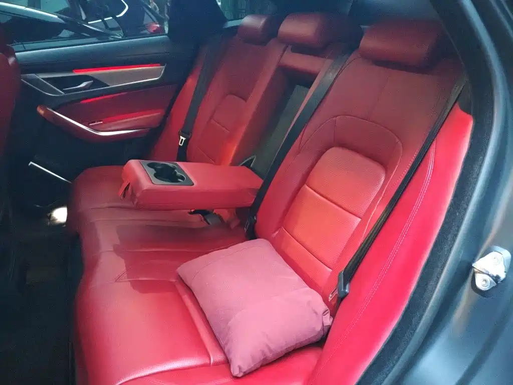 Jaguar F-PACE — миниатюра 13