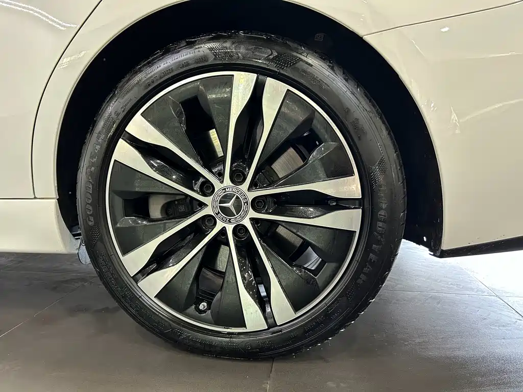 Mercedes-Benz C-Class New Energy — миниатюра 10