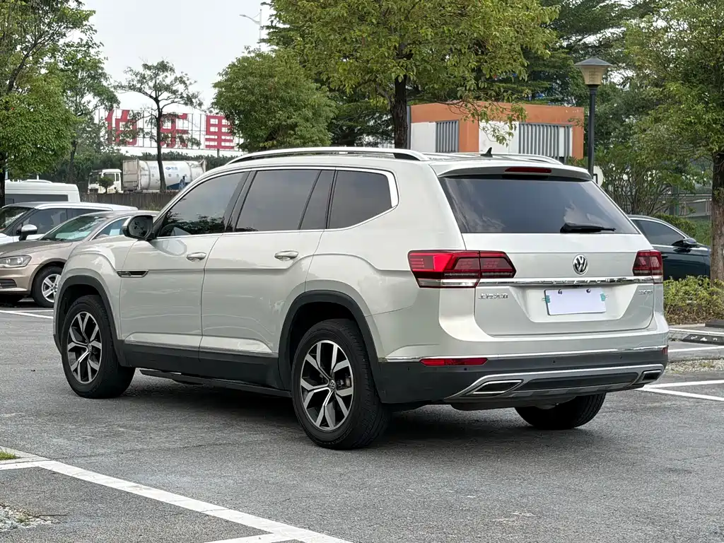 Volkswagen Teramont — миниатюра 6