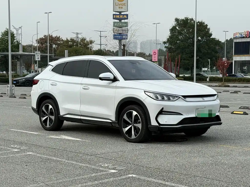 BYD PLUS New Energy — миниатюра 3