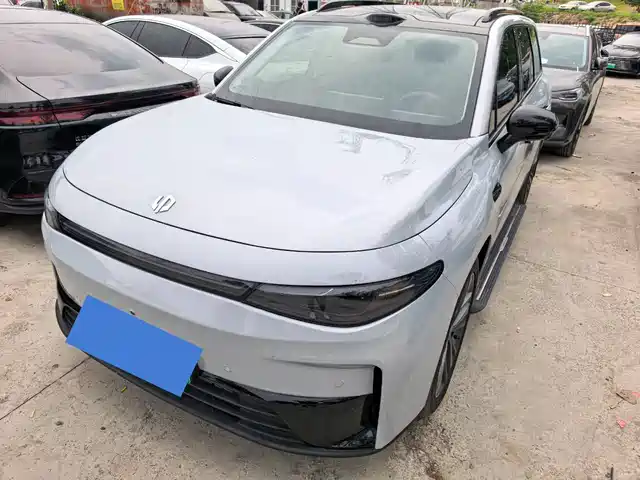 2025 Leapmotor C16