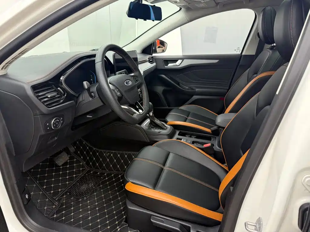 Ford Focus — миниатюра 8
