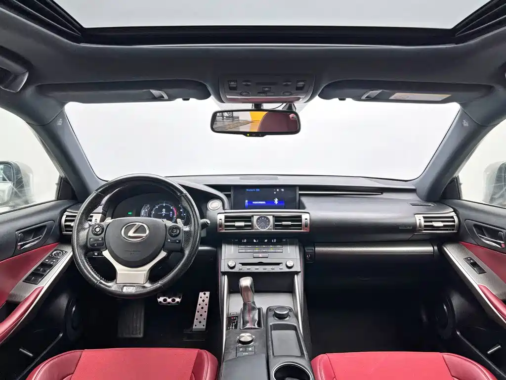 Lexus IS — миниатюра 23