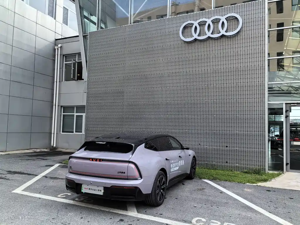 Ауди Ауди. Audi E5 Sportback — миниатюра 9