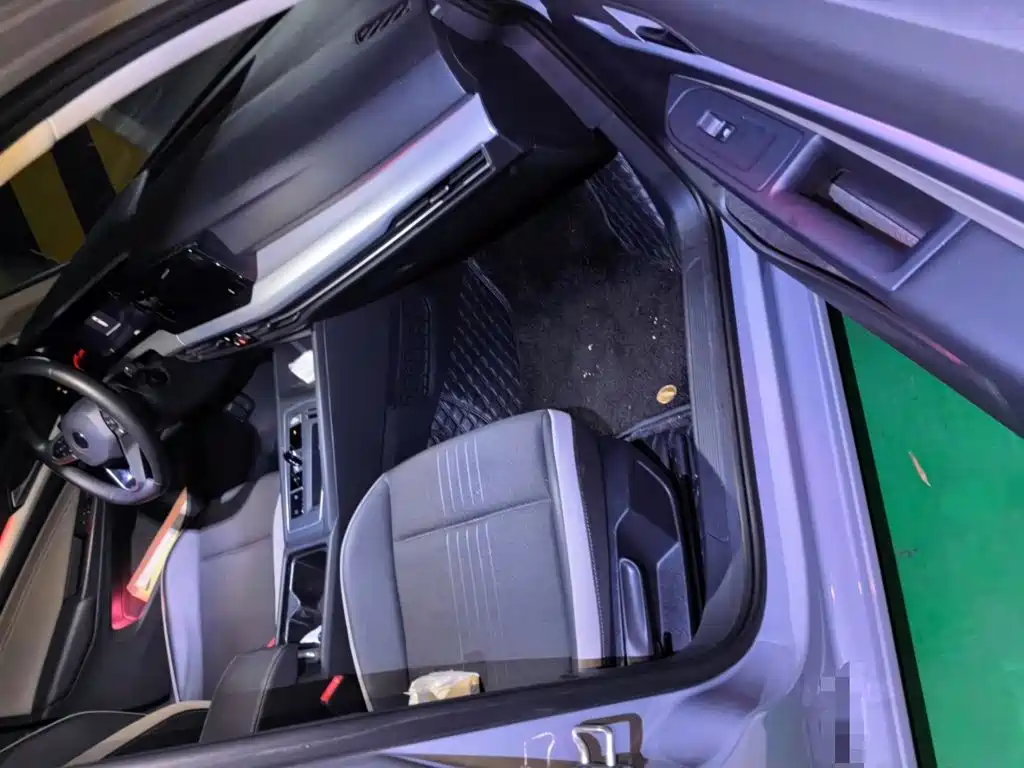 Volkswagen Golf — миниатюра 19