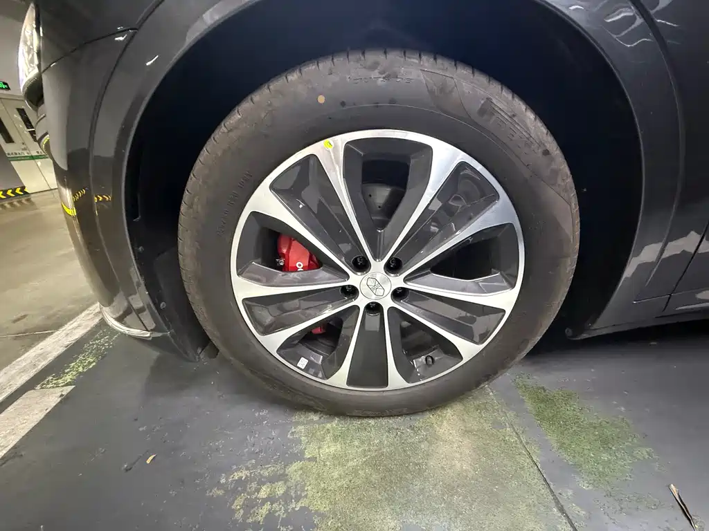 AITO WISDOM WORLD R7