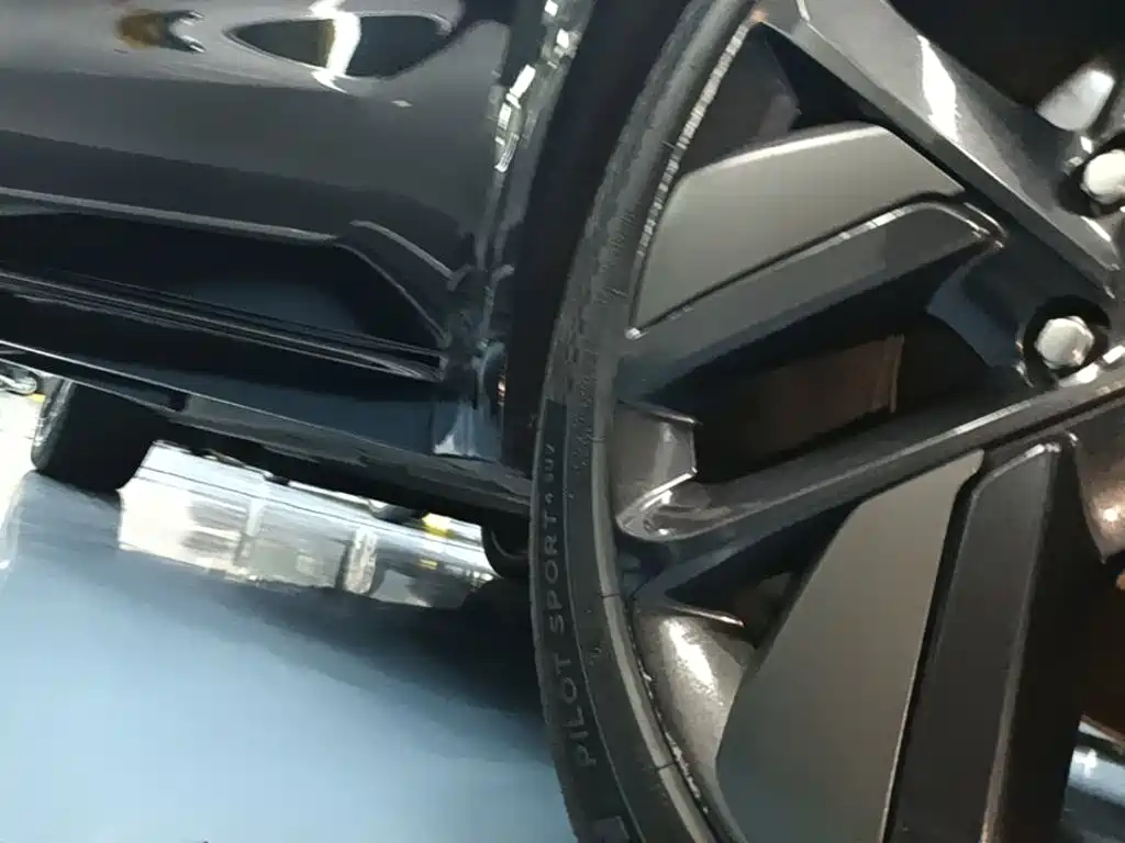 Li Auto Li L8 — миниатюра 21