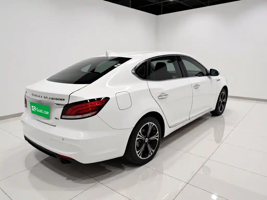 MG 6 New Energy — миниатюра 6