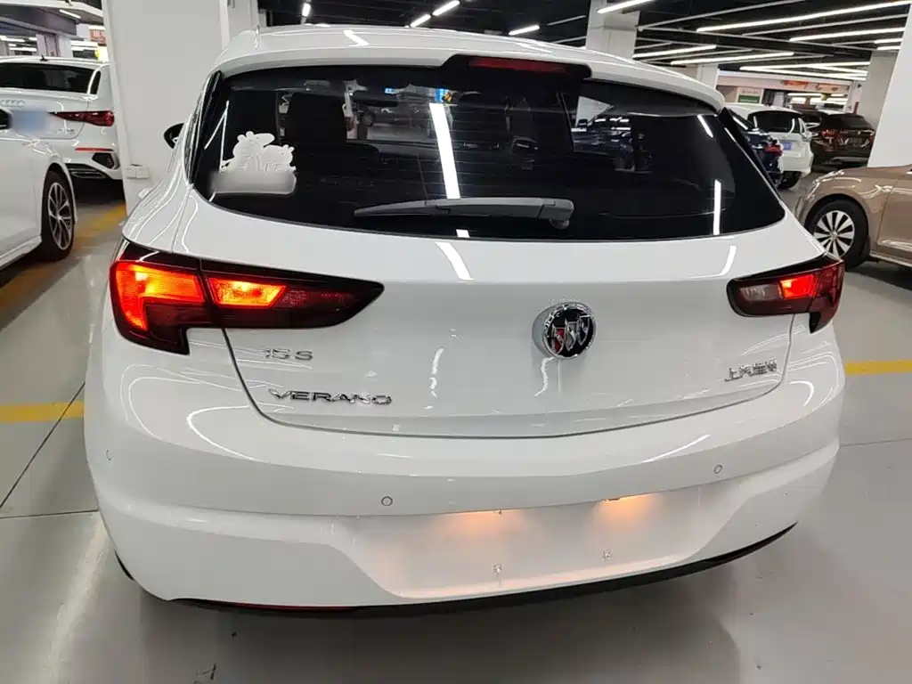 Buick Verano — миниатюра 6