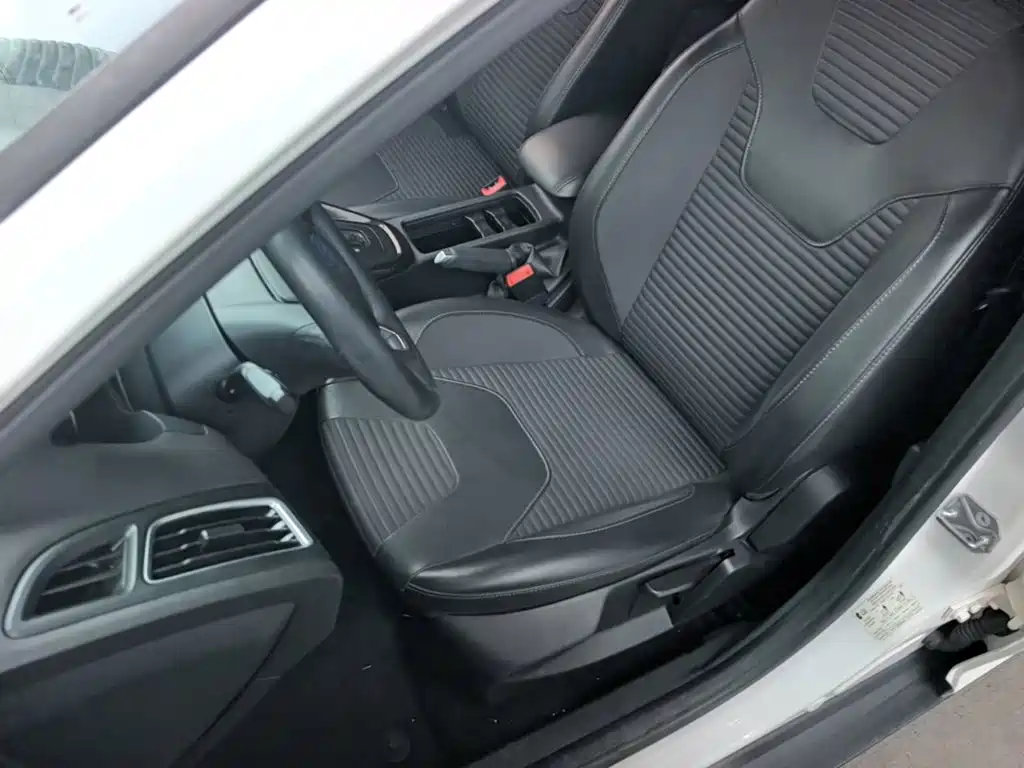 Ford Focus — миниатюра 15