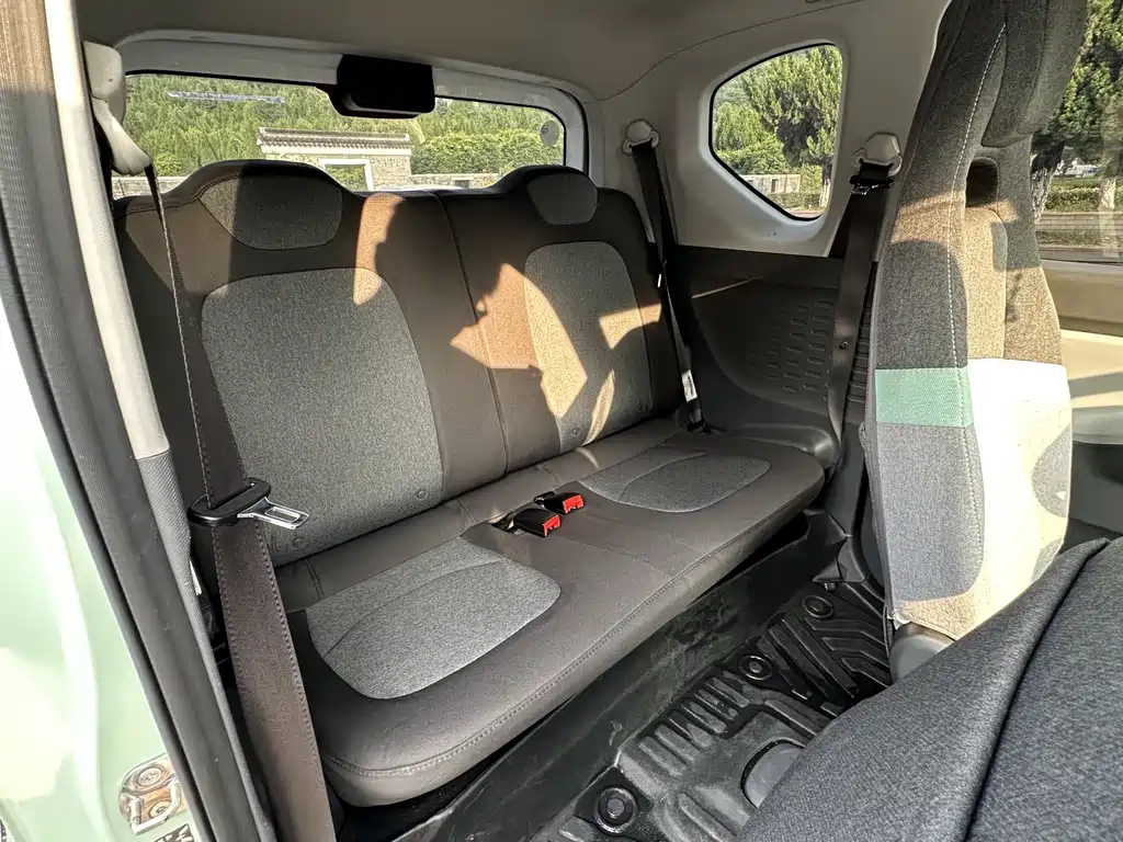 Wuling MINIEV — миниатюра 11