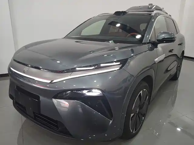 2025 BYD Tang