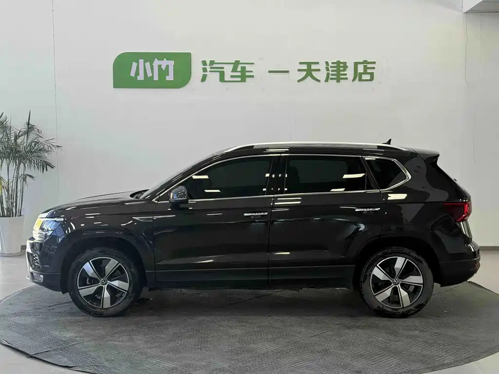 Volkswagen Tharu — миниатюра 2