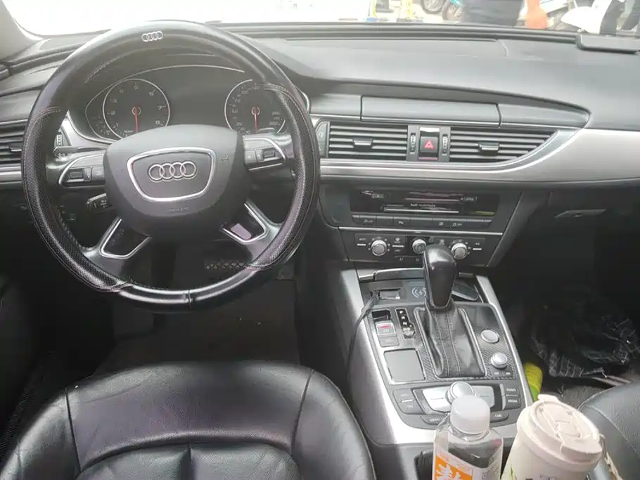 Audi A6L — миниатюра 12