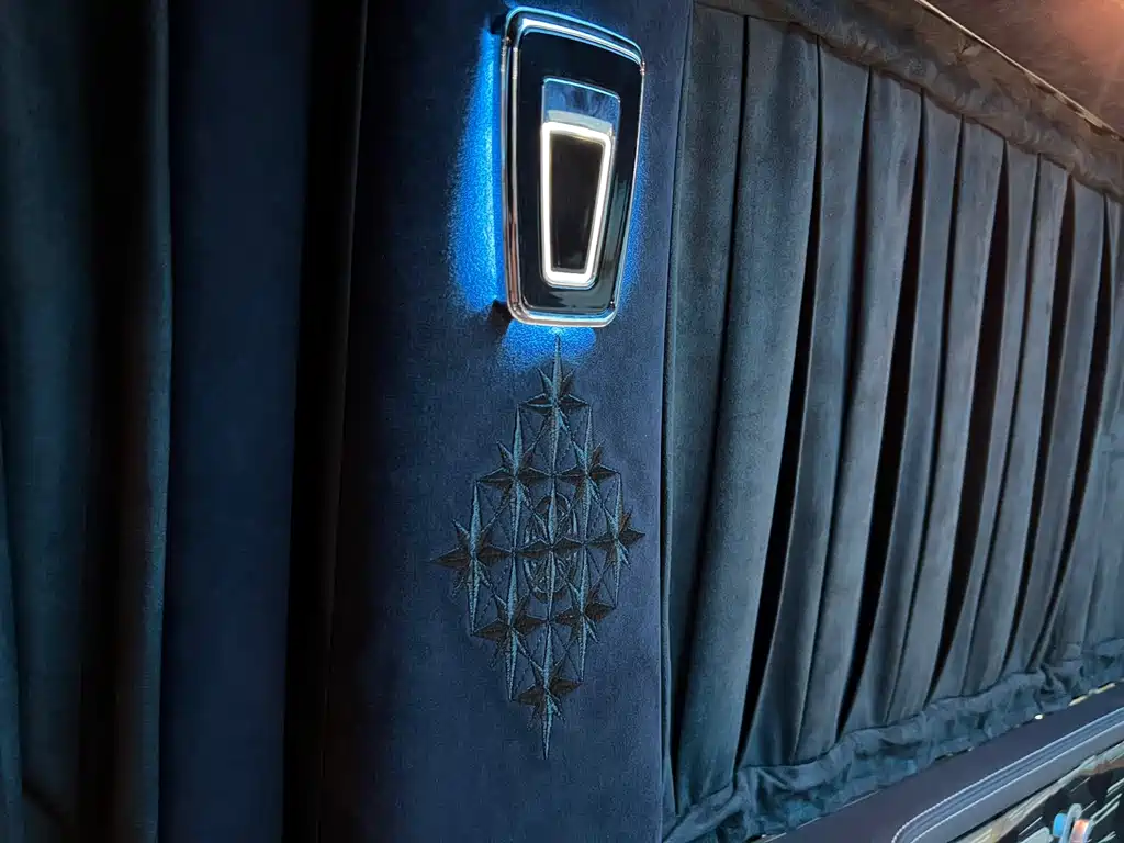 MERCEDES-BENZ V CLASS