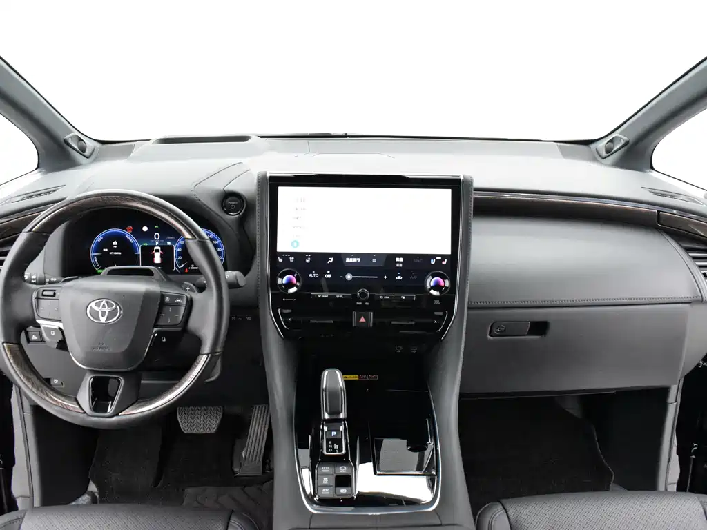 Toyota Alphard — миниатюра 9