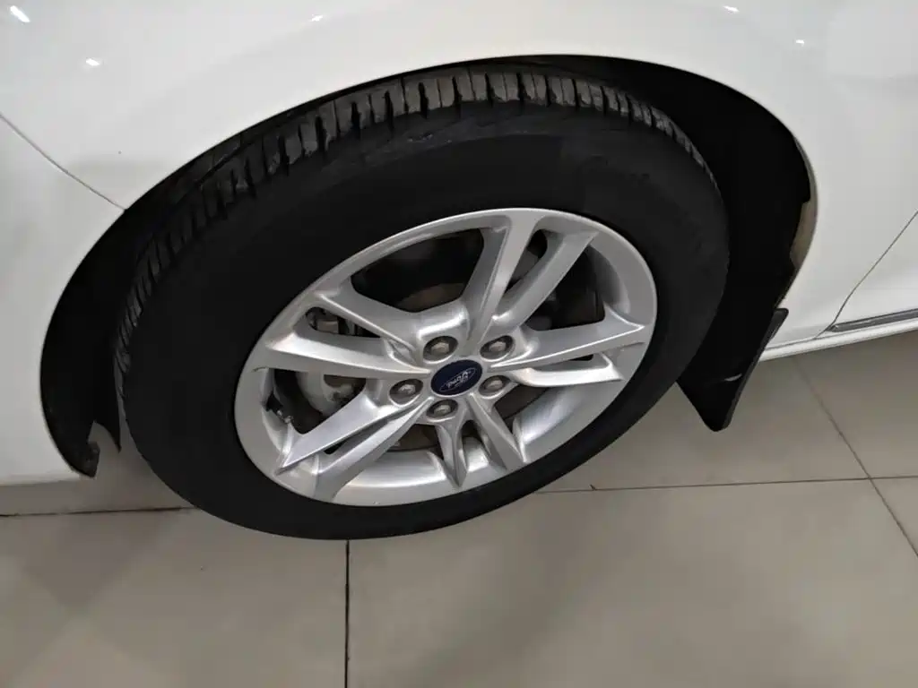 Ford Escort — миниатюра 23